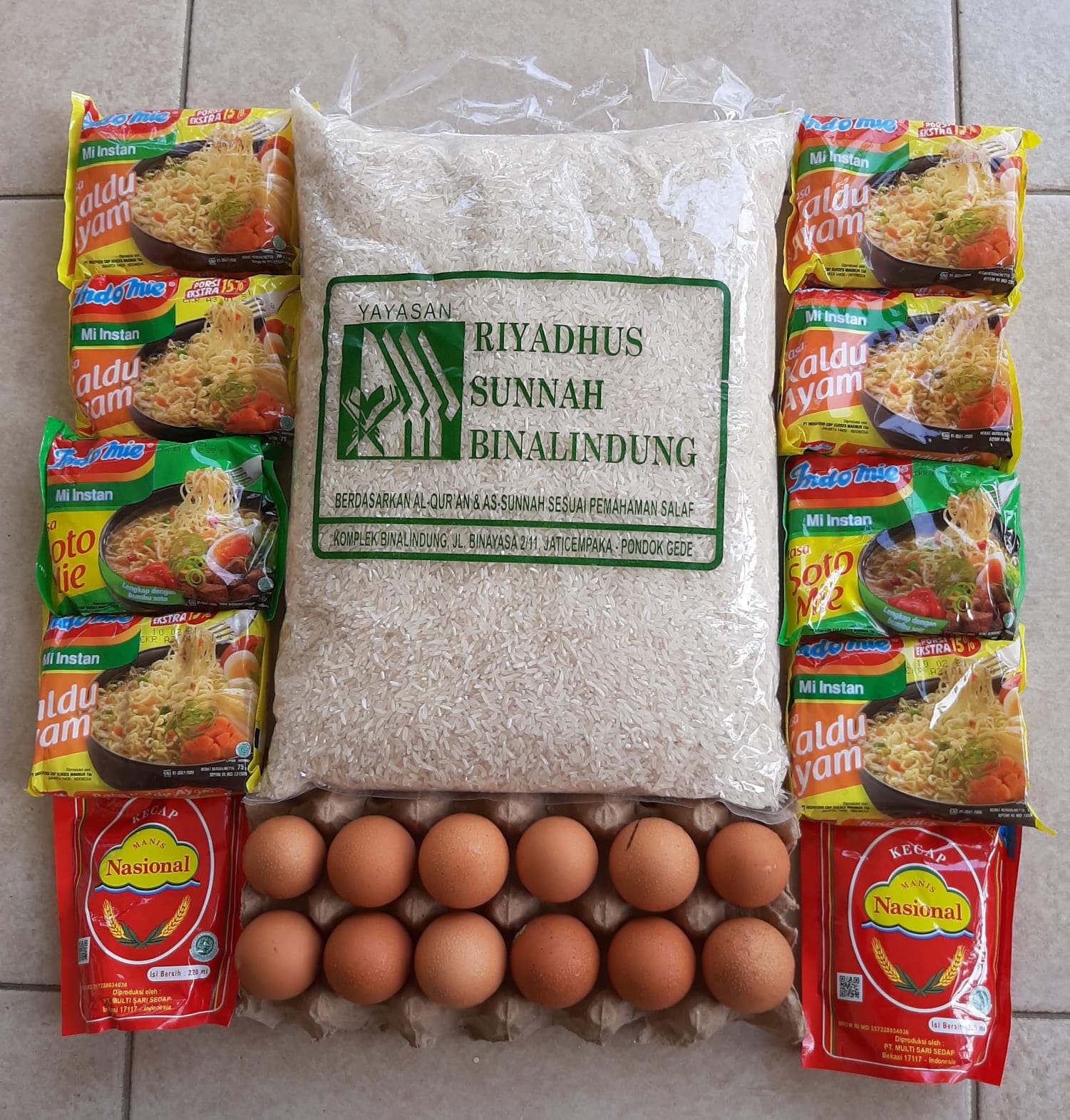 Paket sembako yang disalurkan kepada para penerima manfaat.