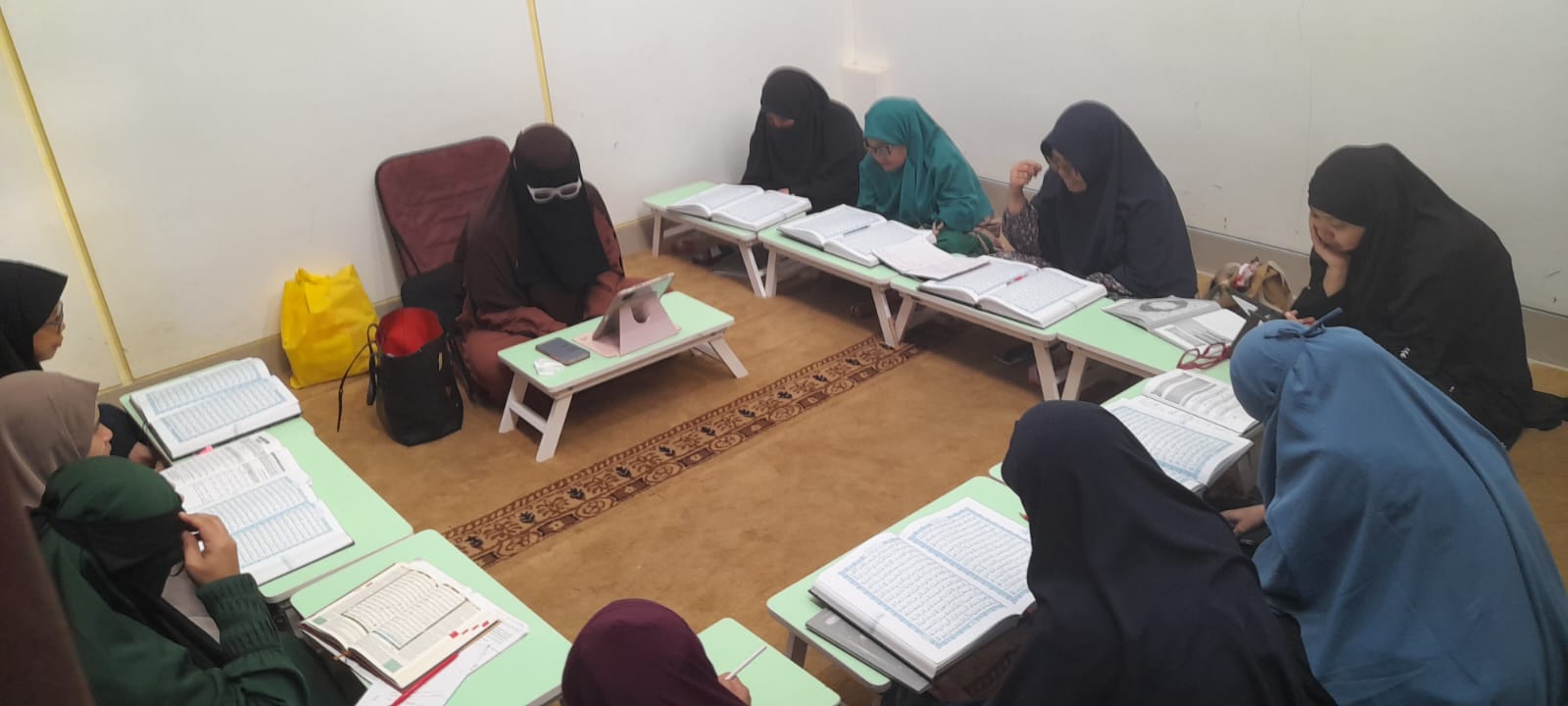 Kegiatan pembelajaran Al-Qur’an di RSB sebagai sarana membina bacaan, adab, dan semangat belajar santri.